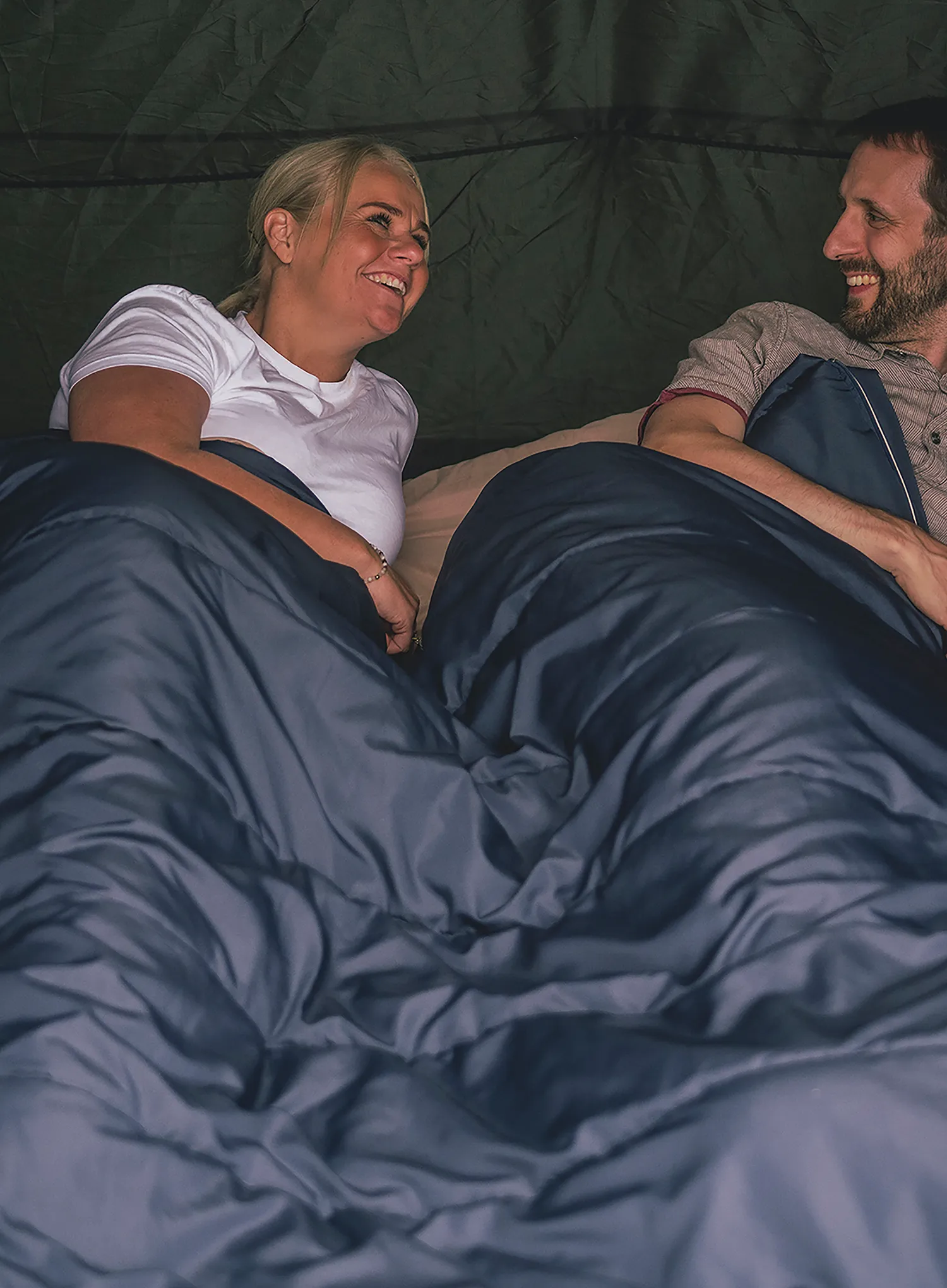 Outwell Contour Lux Double (190 cm) Dupla hálózsák - deep blue