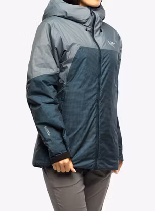 Arcteryx Rush Insulated Jacket Női bélelt kabát - labyrinth/dark immersion