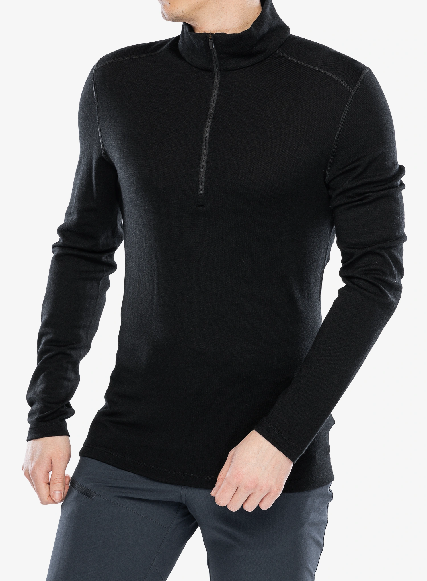 Icebreaker260TechL_SHalfZip_black_970.webp