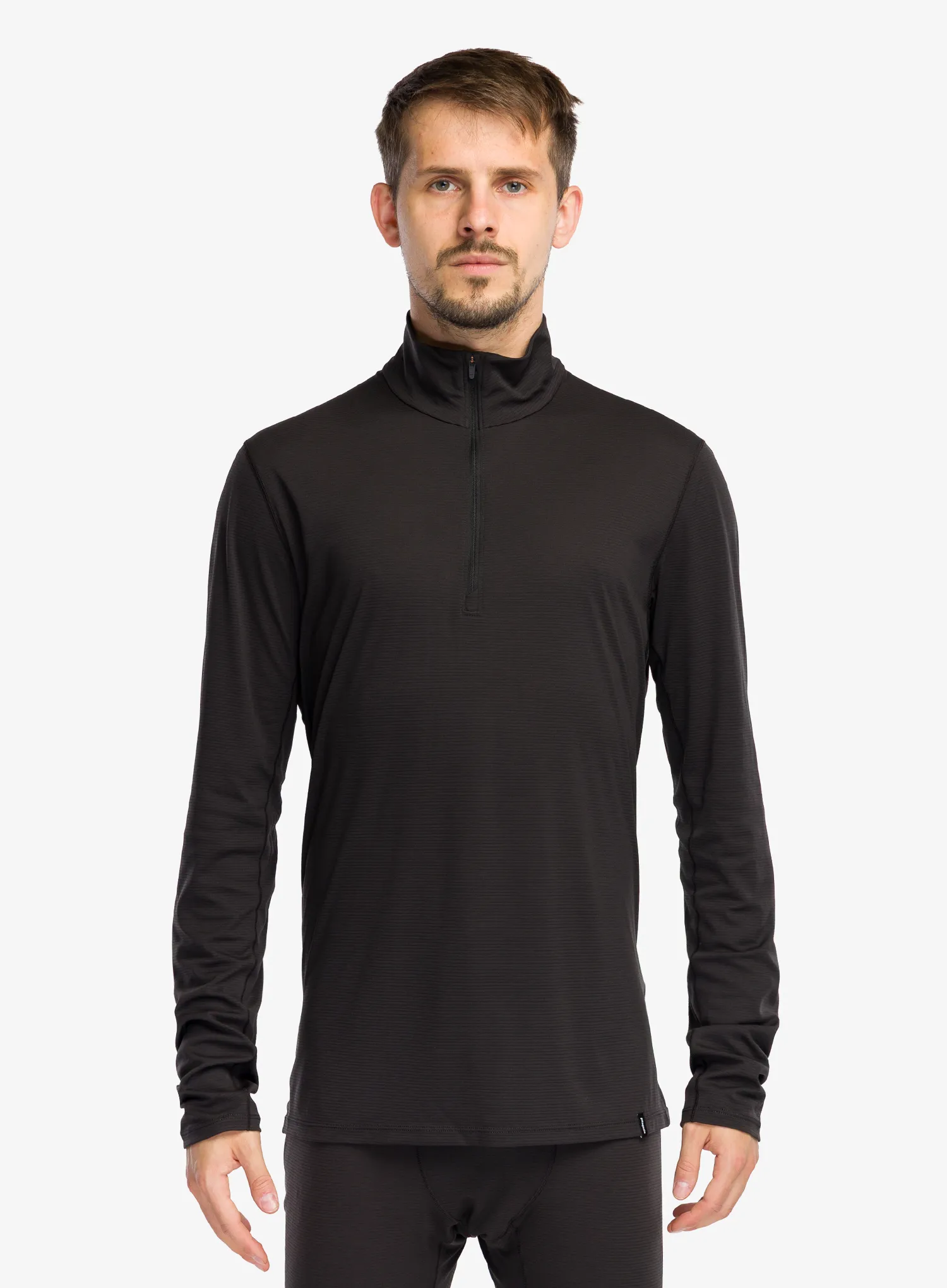 PatagoniaCapLWZipNeck_black_fw26_199346151313_1_411.webp