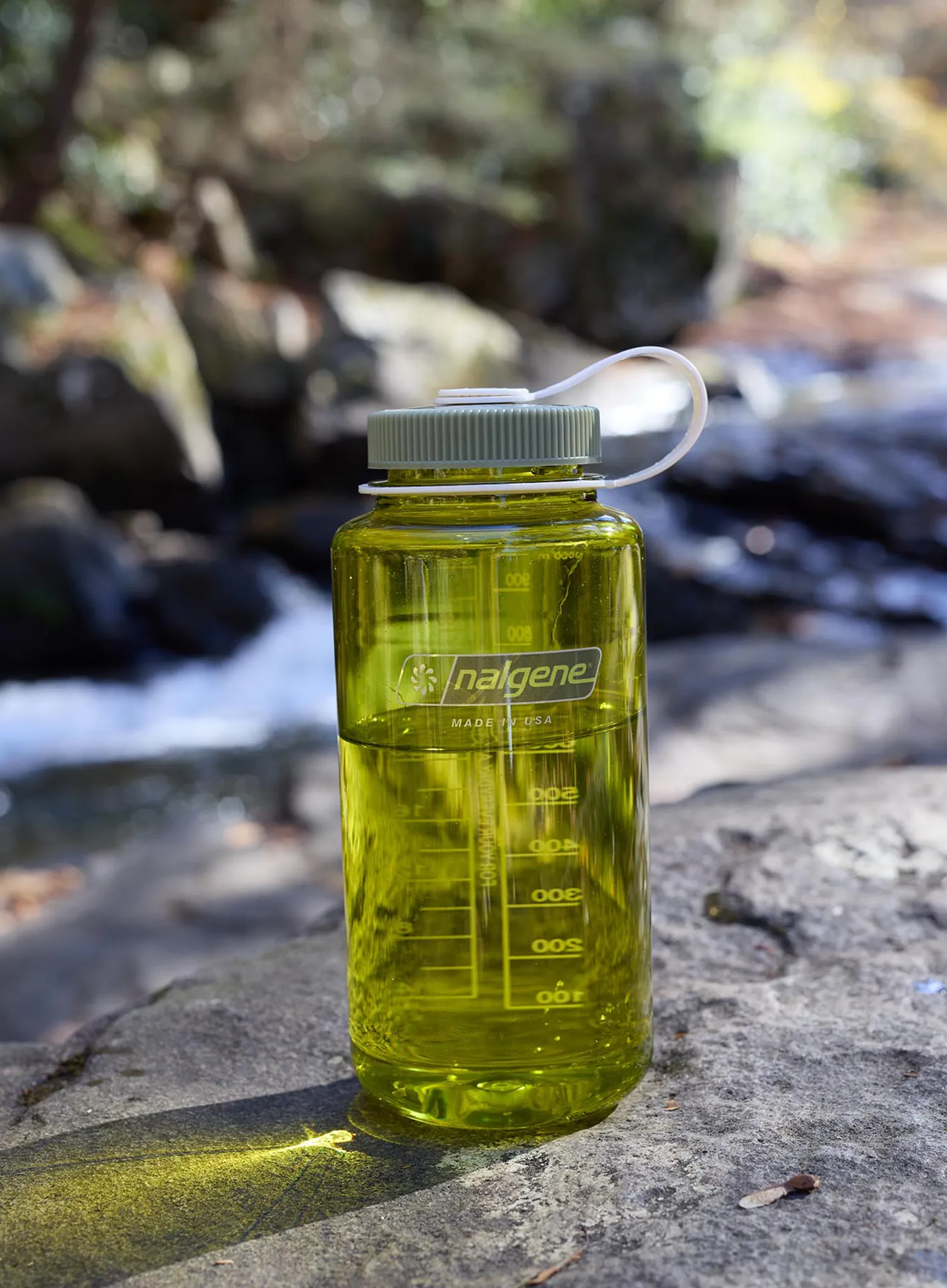 Nalgene 32 oz Wide Mouth Thrill and Motion (946 ml) Palack - endive with oil green