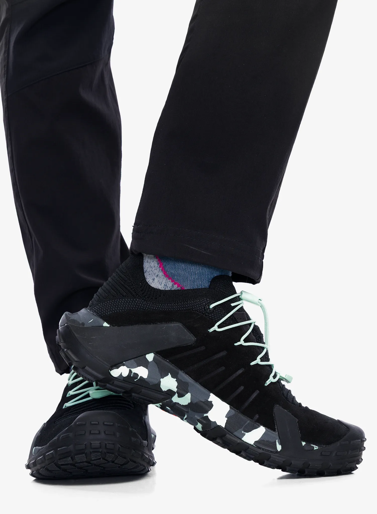 Mammut Hueco II Low GTX Női cipő - black/neo mint