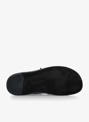 Keen KNX T-Toe Lifestyle cipő - black/black