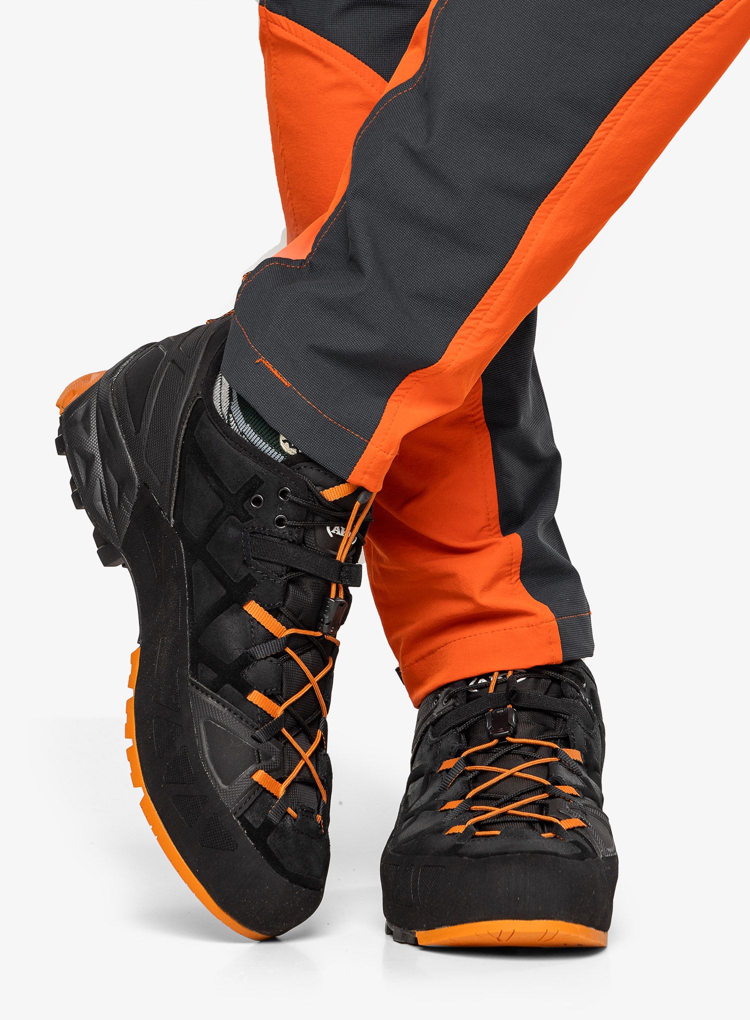 AKU Rock DFS GTX Hegymászó Bakancs - black/orange