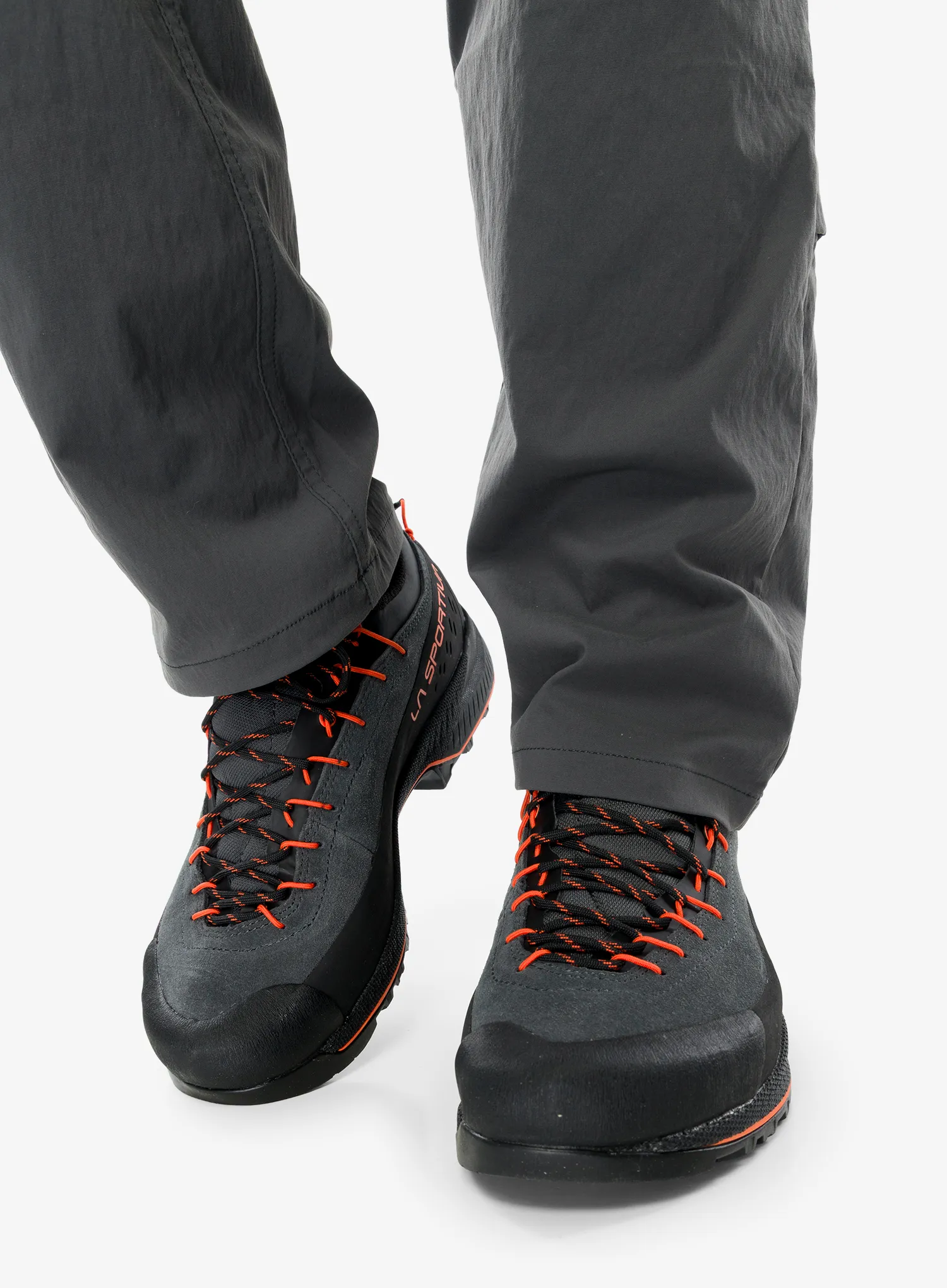 La Sportiva TX4 Evo Hegymászó cipő - carbon/cherry tomato