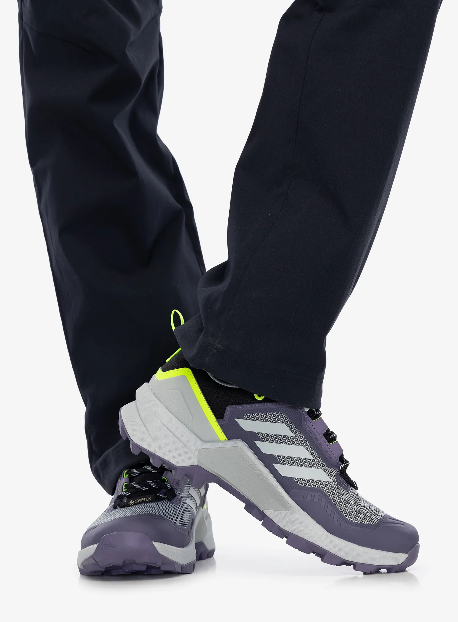 adidas TERREX Swift R3 GTX Női túracipő - wonsil/wonsil/luclem