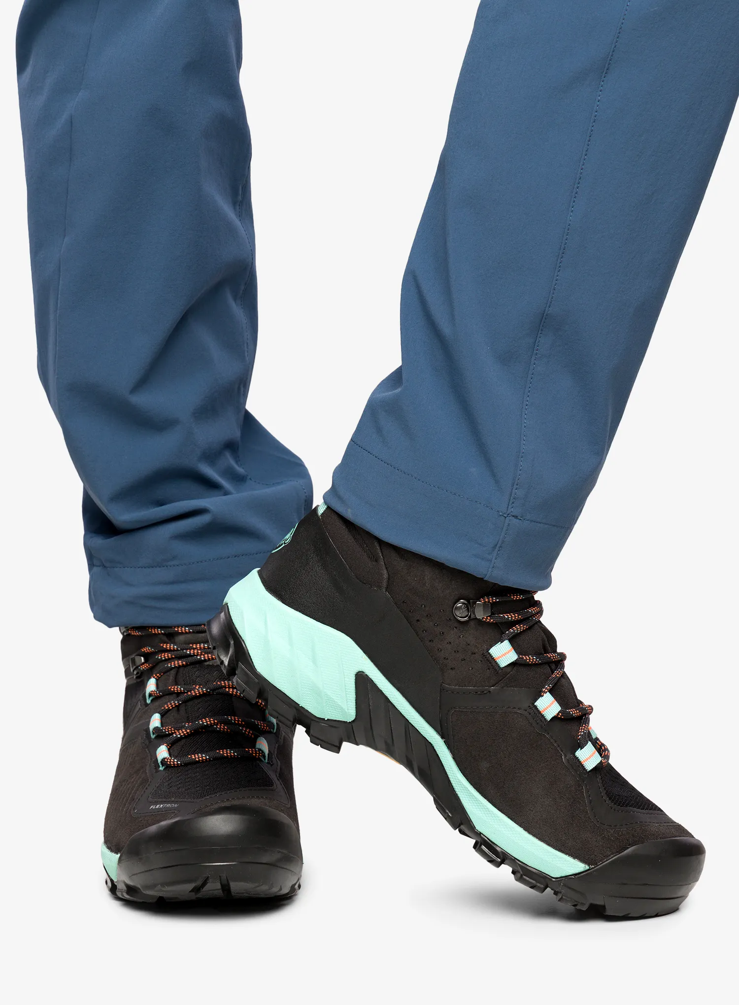Mammut Sapuen High GTX Női Túracipő - black/dark frosty