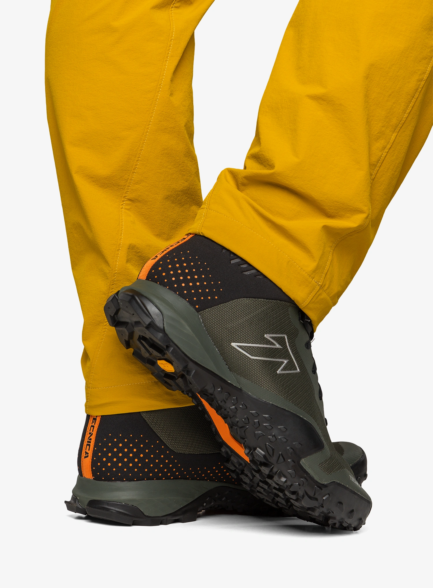 Tecnica Magma 2.0 S MID GTX Túracipők - night giungla/dusty lava