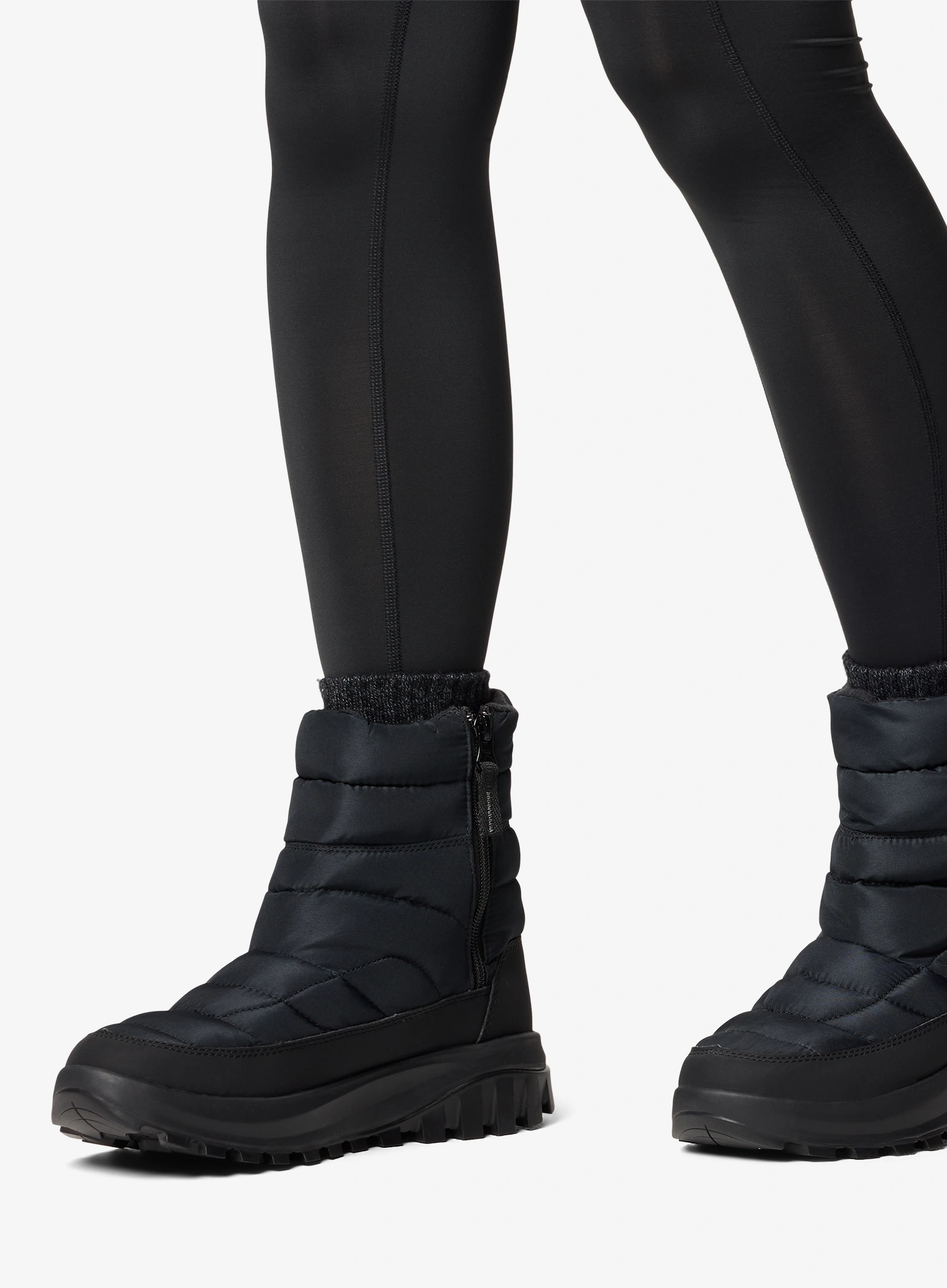 Columbia Snowtrot Mid Női téli cipő - black/titanium II