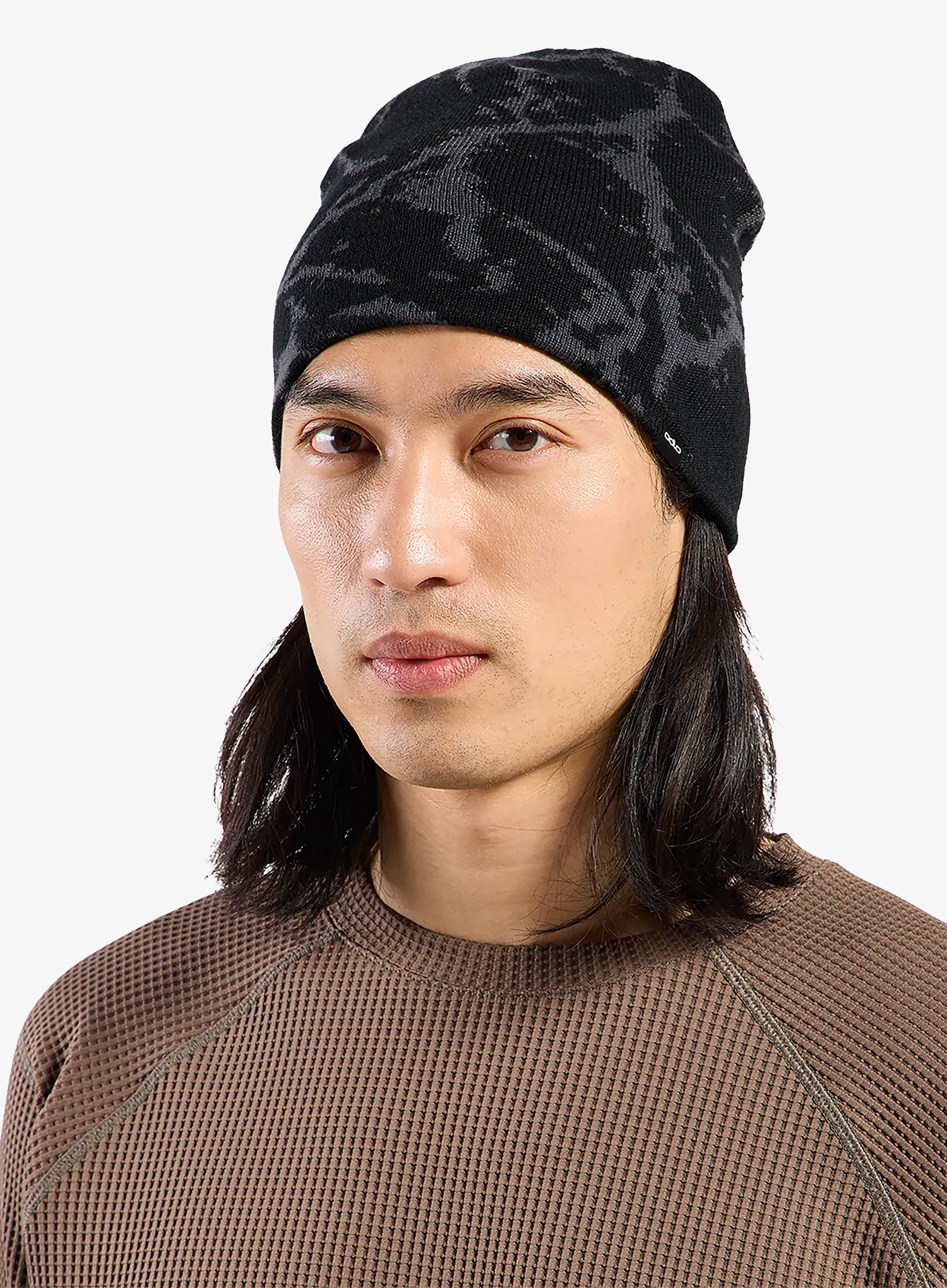 OdloEssentialReversibleHat_black_fw26_7617977440383_412.webp