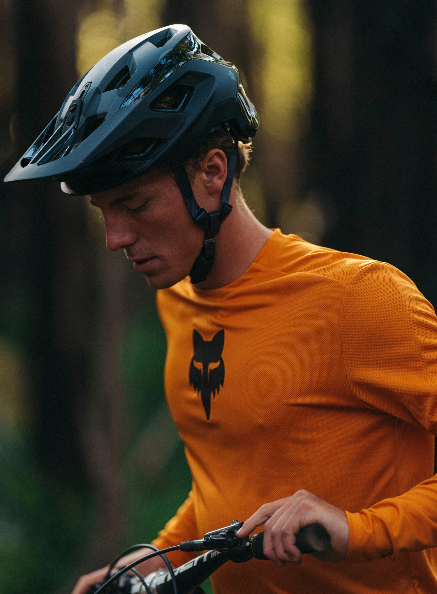 Fox Speedframe Pro MT Kerékpáros sisak - matte black