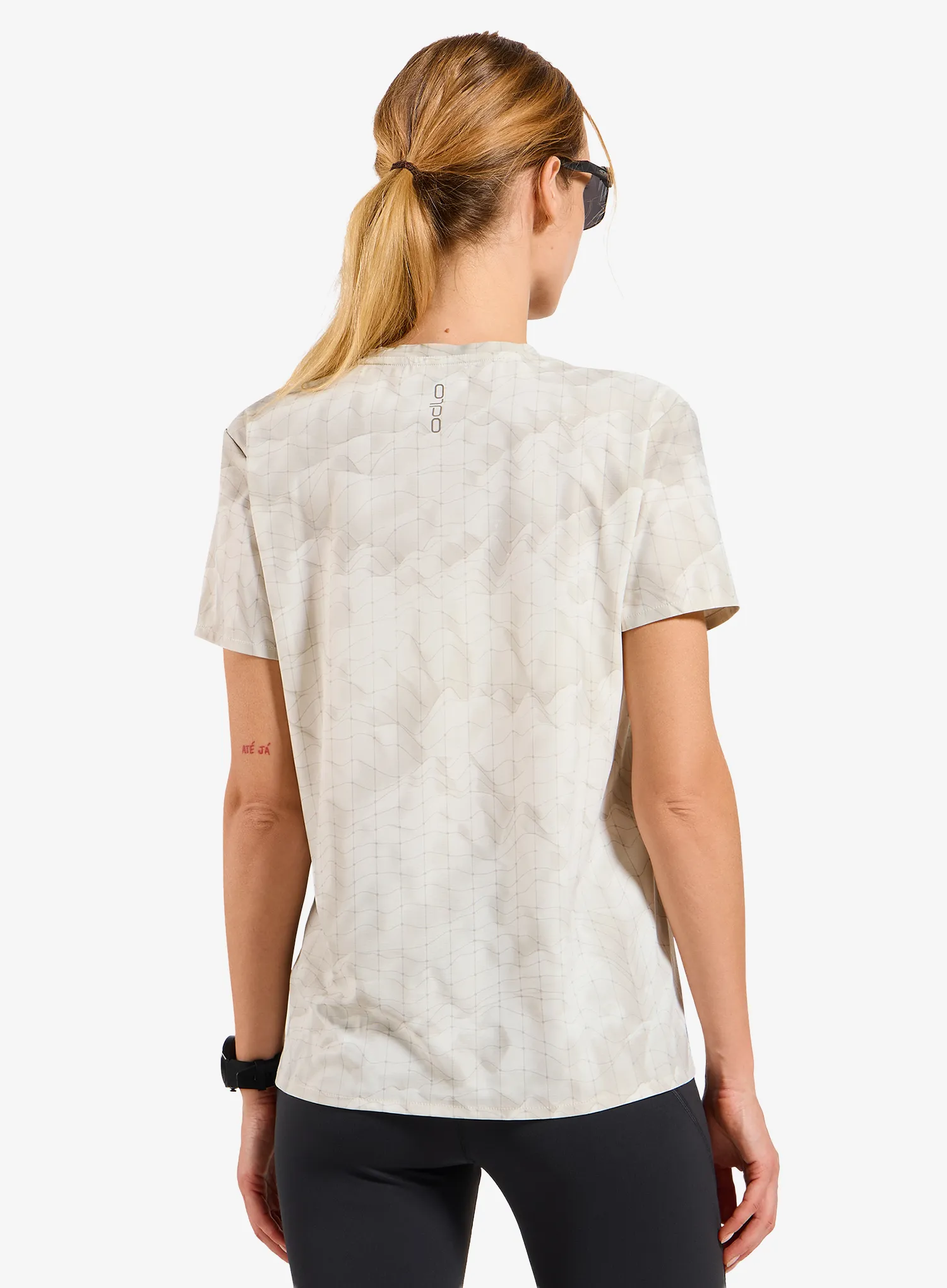 Odlo Zeroweight Chill-Tec Print Crew Neck S/S Női futópólók - gardenia