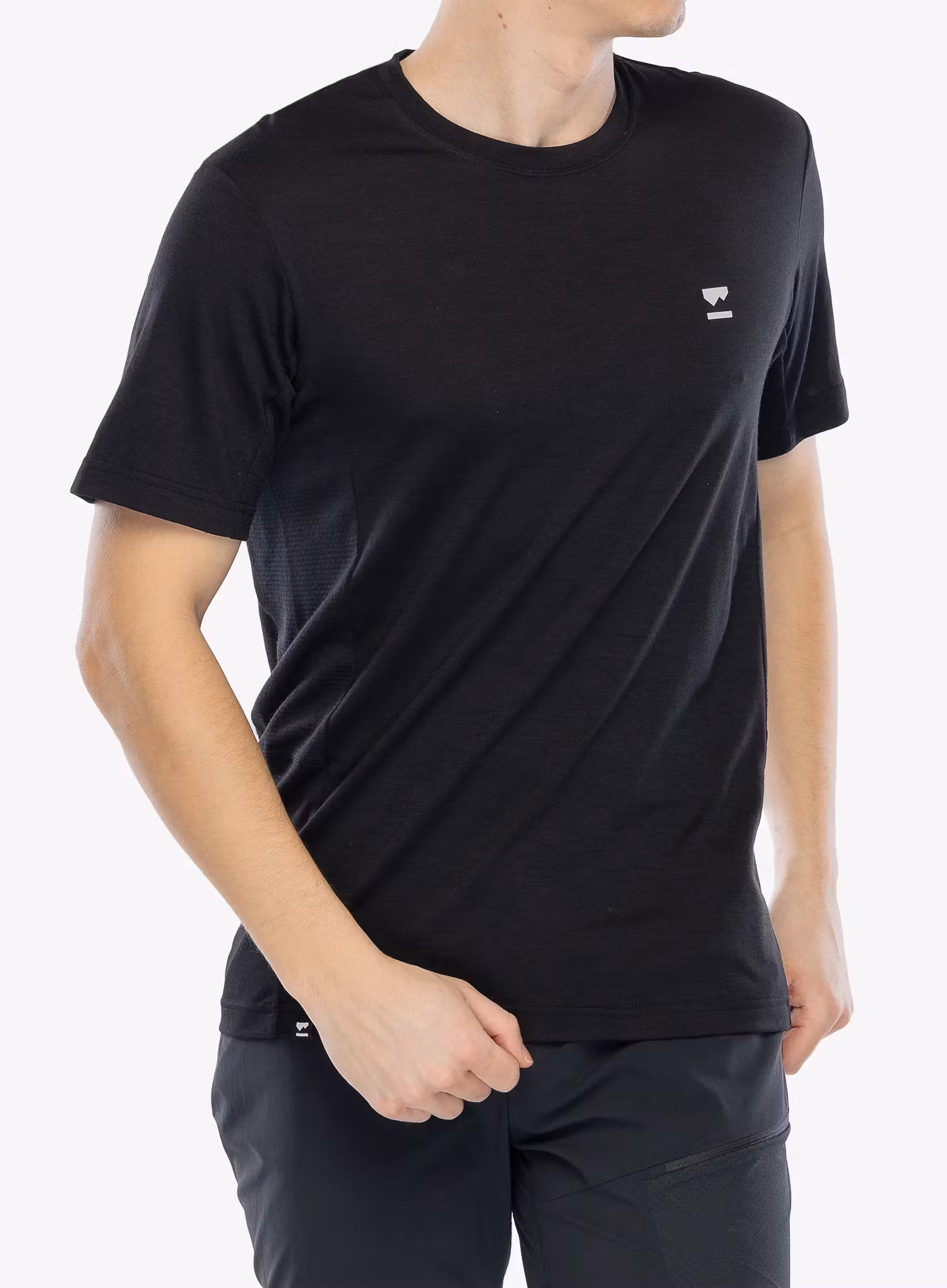 MonsRoyaleTarnMerinoShiftT_Shirt_blac_9420070014164a.webp