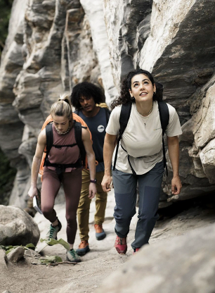 Ortovox 150 Cool Climbing Vibes TS Női nyomtatott póló - white tea