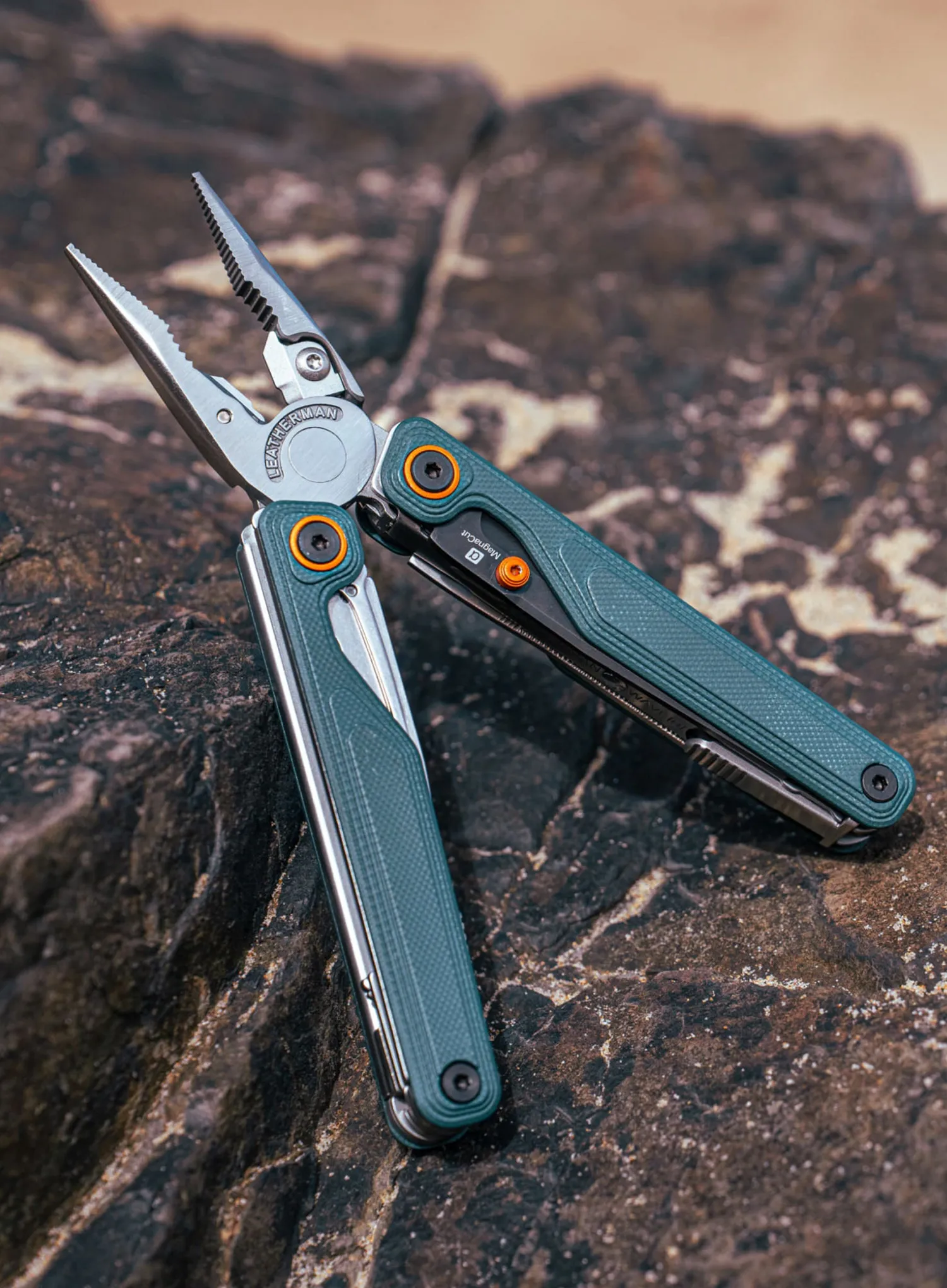 Leatherman Wave Alpha Multifunkciós szerszám - cascadia