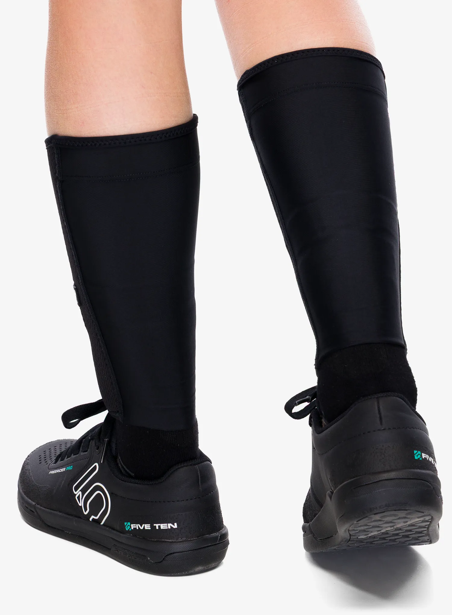 Sweet Protection Shin Guards Light Kerékpáros védőfelszerelés - black