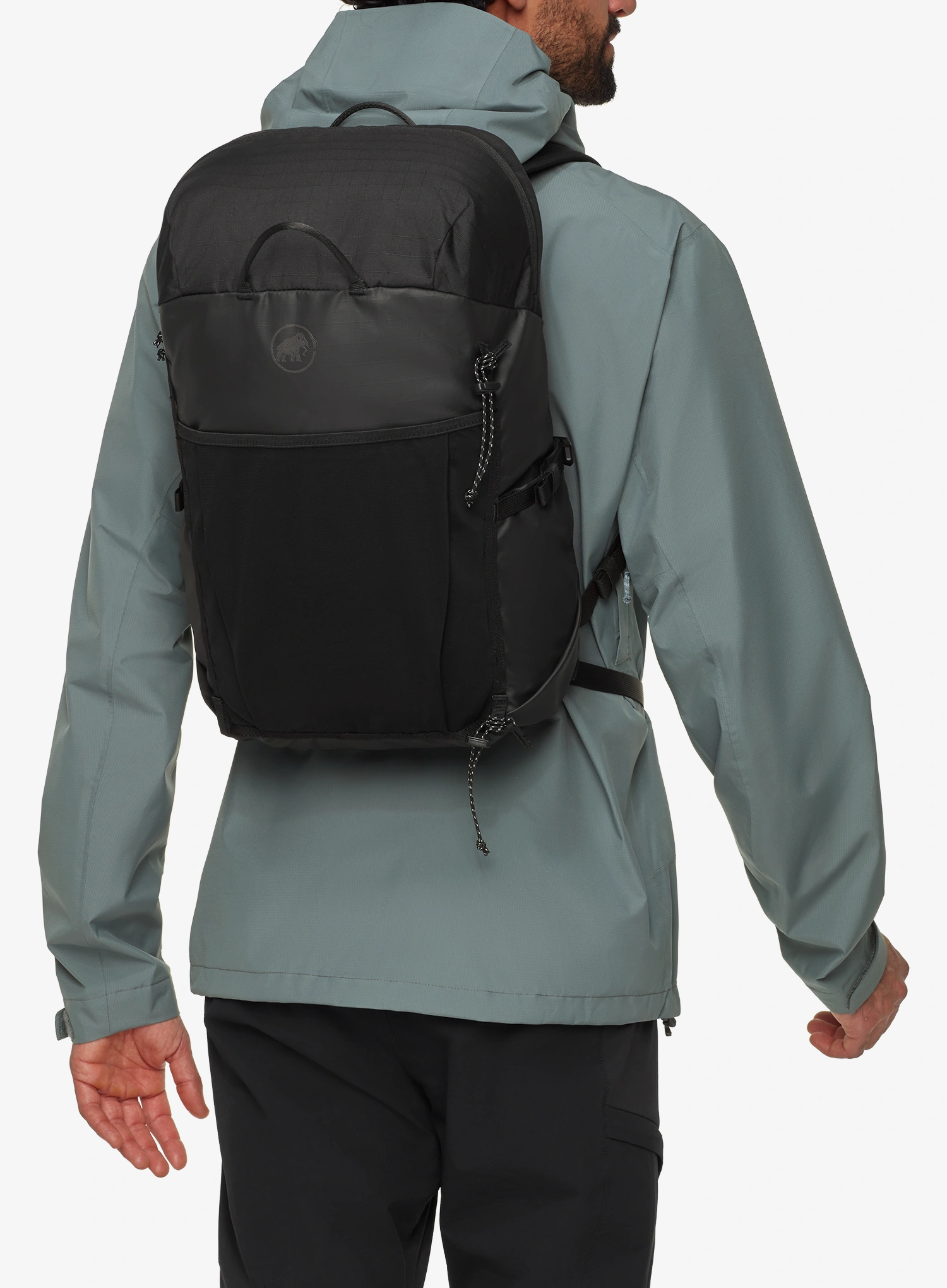 Mammut Alto 22 Városi hátizsák - black