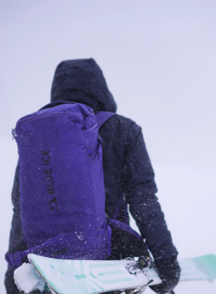 Blue Ice Yagi Pack 28L Túrasíhátizsák - deep blue