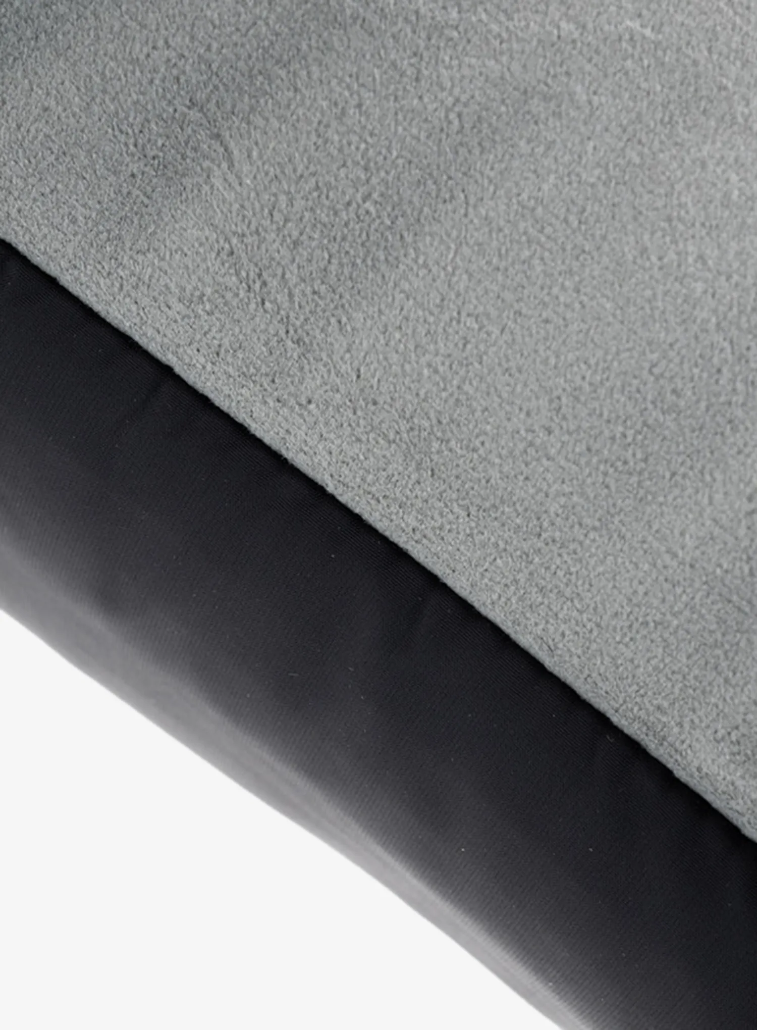 Cocoon Synthetic Travel Pillow M Párna - charcoal/smoke grey