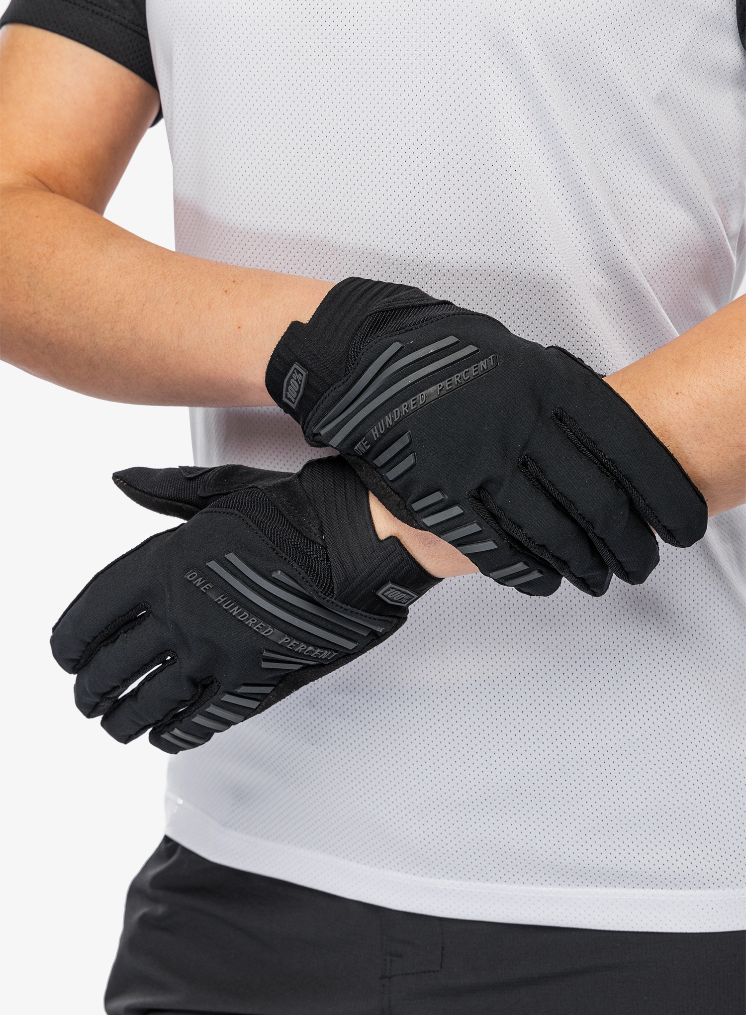 100% R-Core Gloves Kerékpáros kesztyű - black