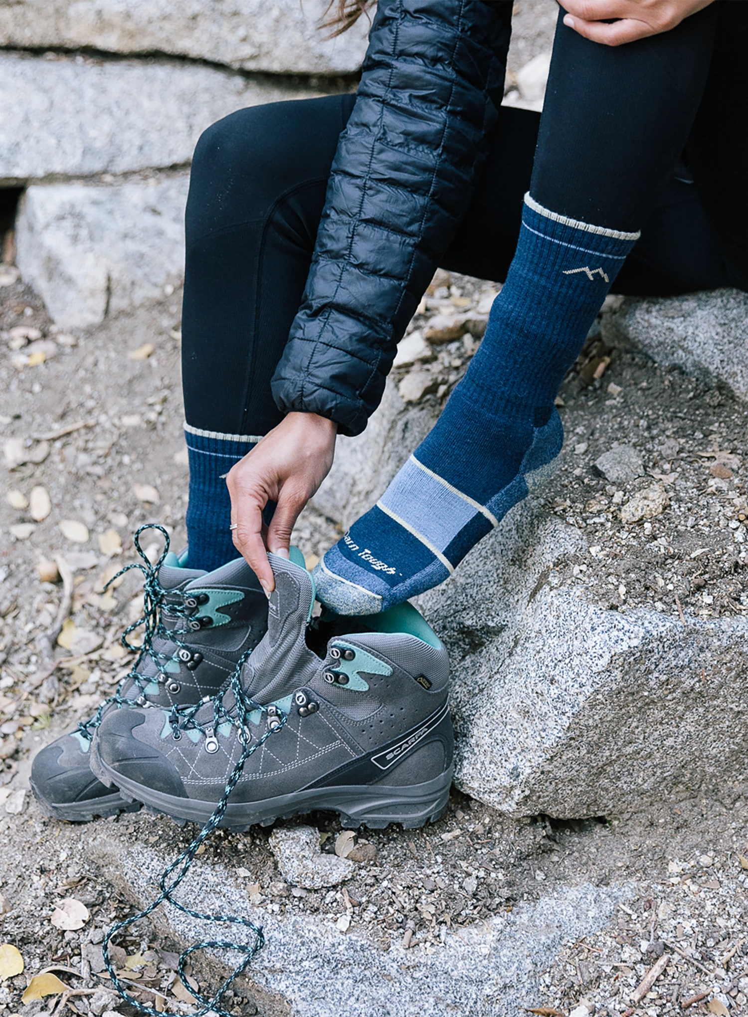 Darn Tough Hiker Boot Midweight with Full Cushion Női túrazokni - eclipse