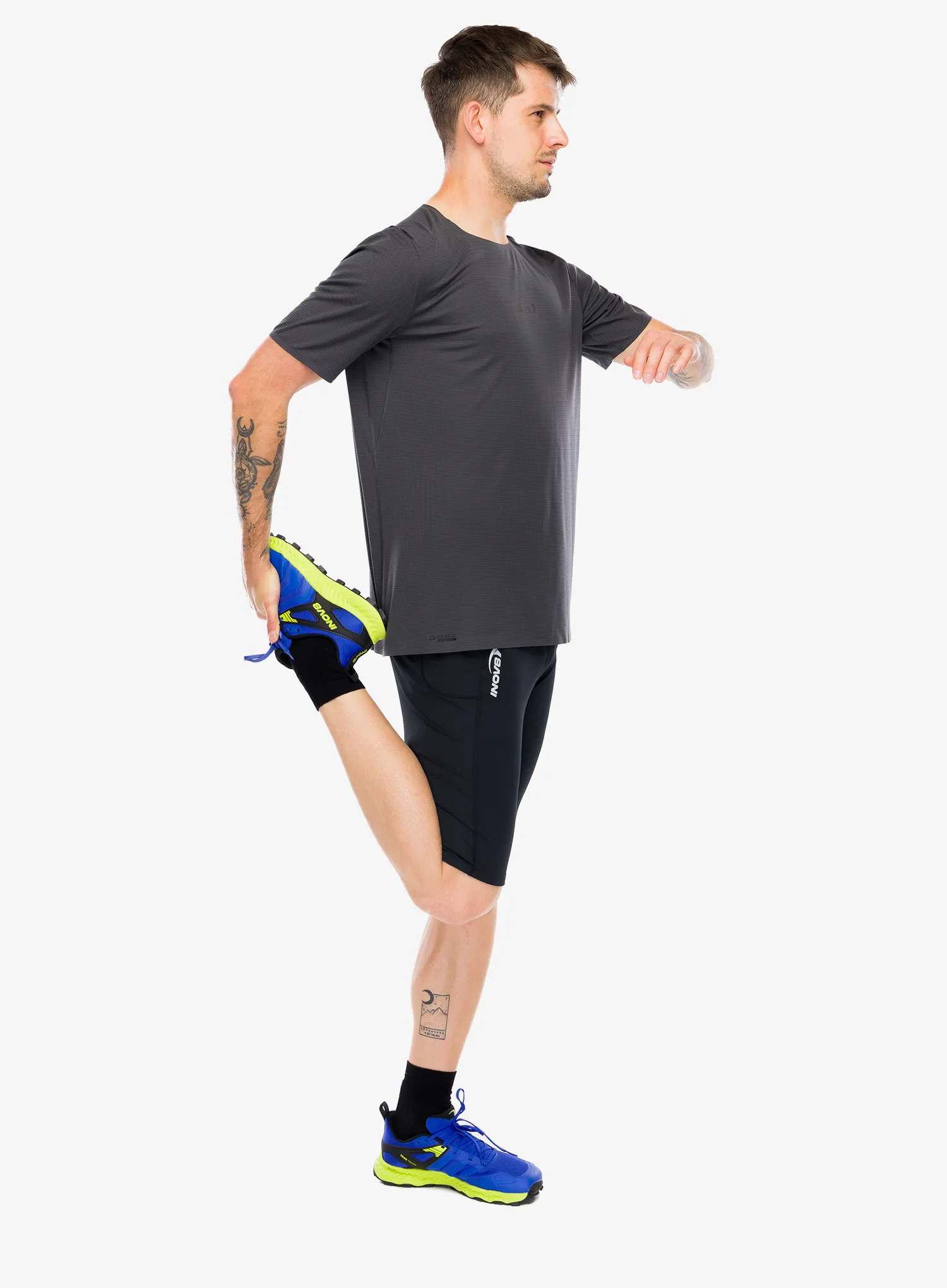 Inov-8 Active Half Tights Rövid futónadrág - black