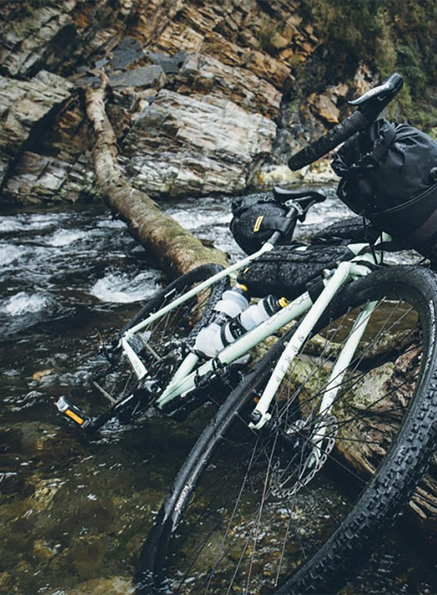 Topeak MidLoader 6 L Váz alá szerelhető táska - black