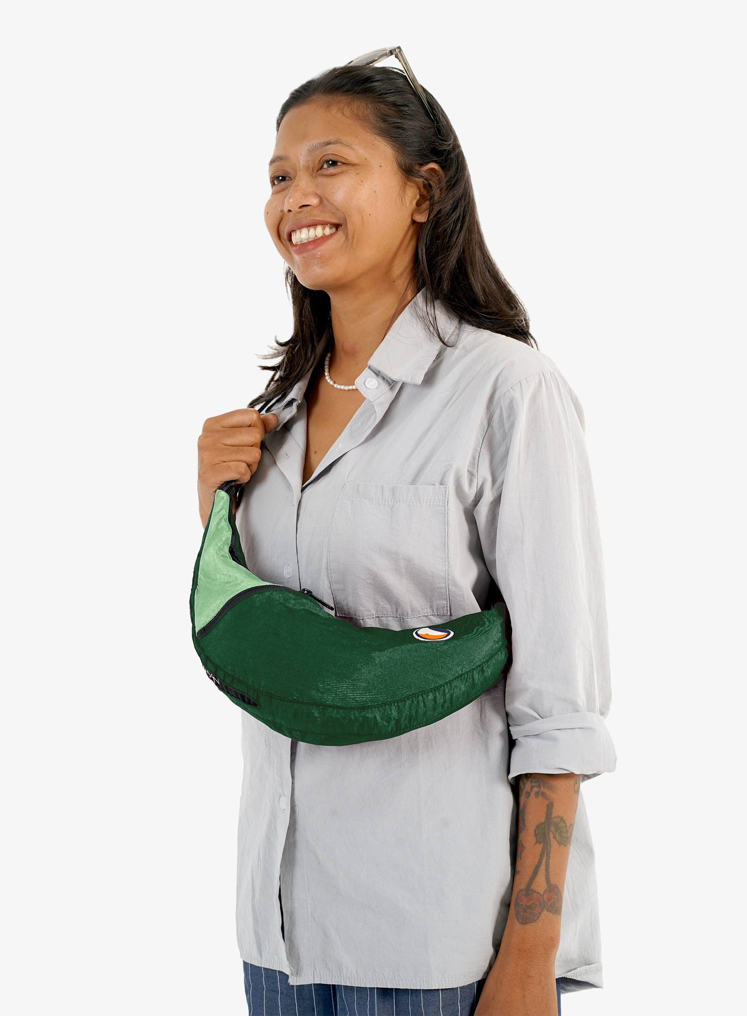 Ticket To The Moon Upcycled Sling Bag Táska - dark green/jade green