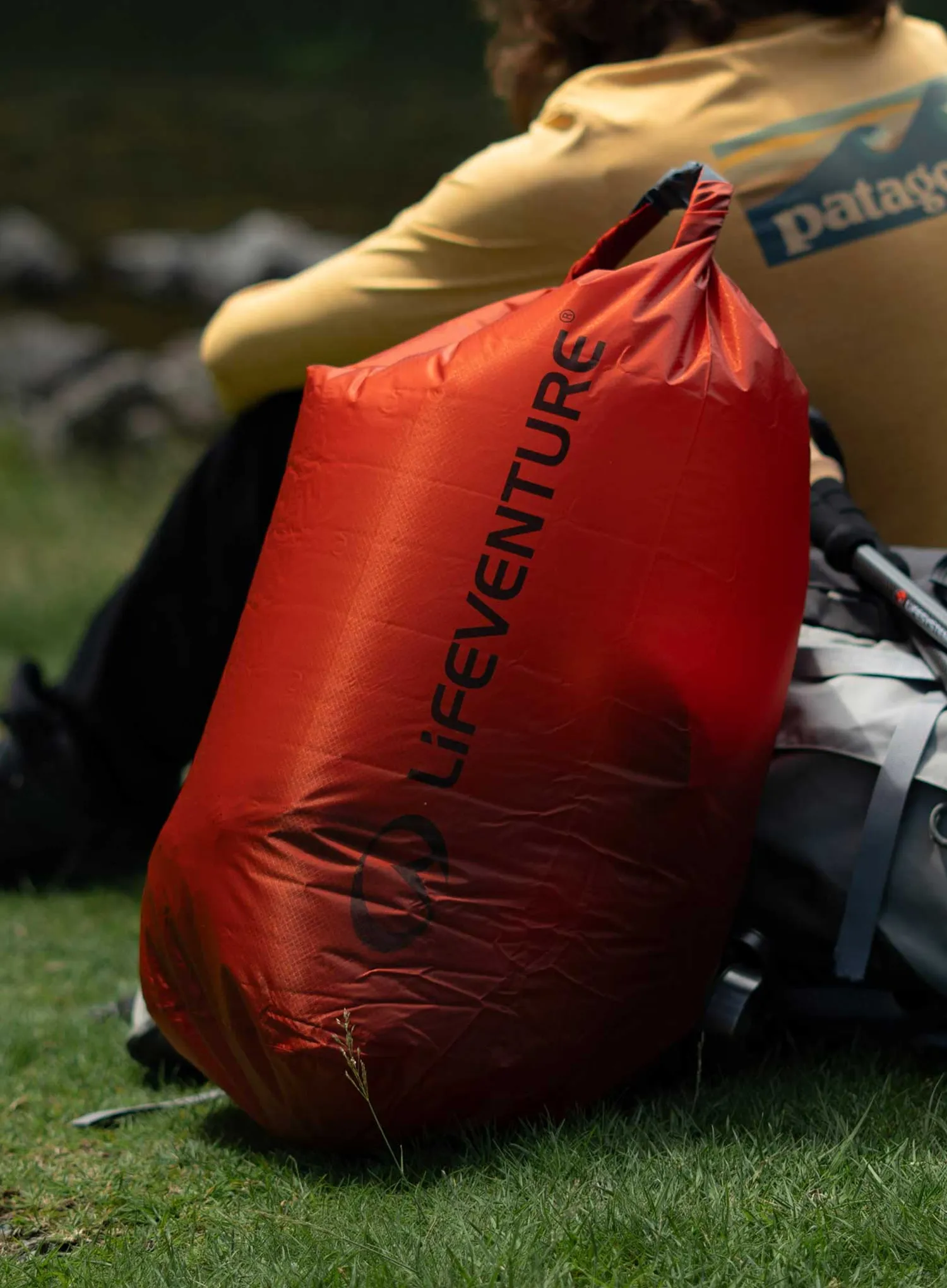 Lifeventure Ultralight Dry Bag 35 l Vízálló zsák - rust